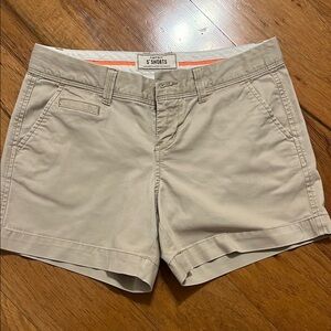 Old Navy perfect‎ 5 inch khaki Shorts